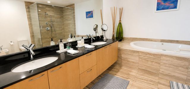 15901 COLLINS Avenue 2603, Sunny Isles Beach, FL 33160