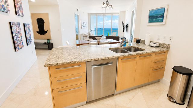 15901 COLLINS Avenue 2603, Sunny Isles Beach, FL 33160