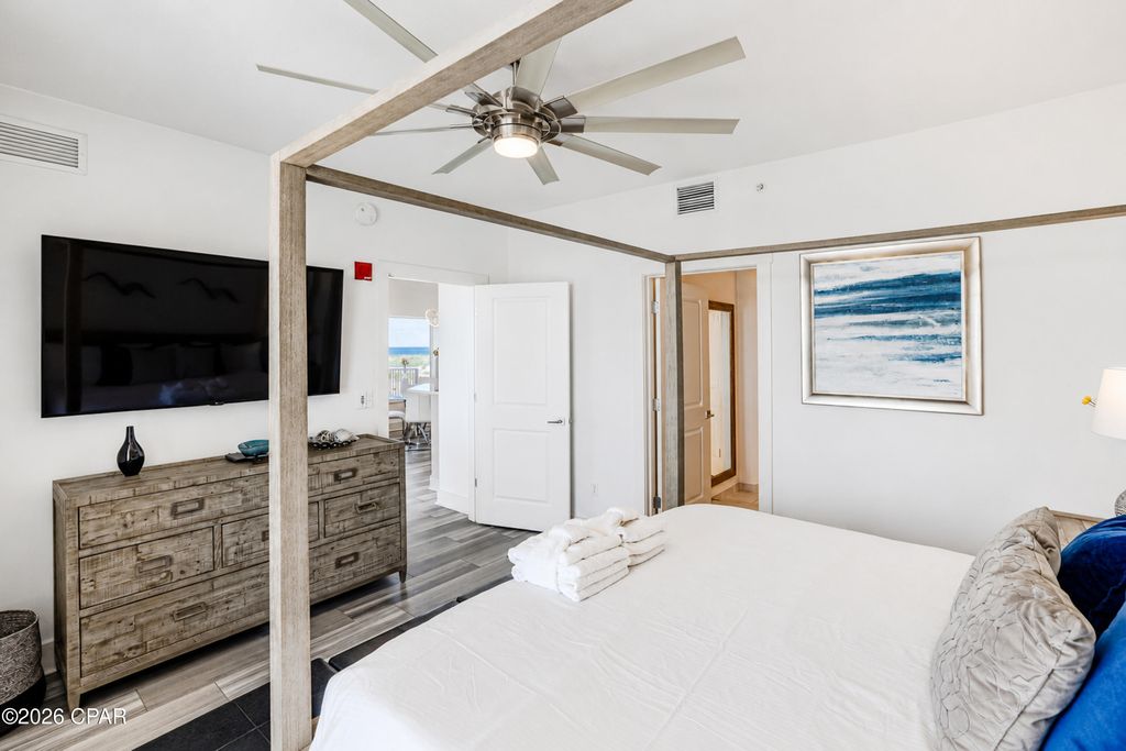 Image 17 of property listing at 15928 Front Beach Road 3-2112, Panama City Beach, FL 32413
