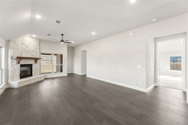 9 Grouse Circle, Sanger, TX 76266