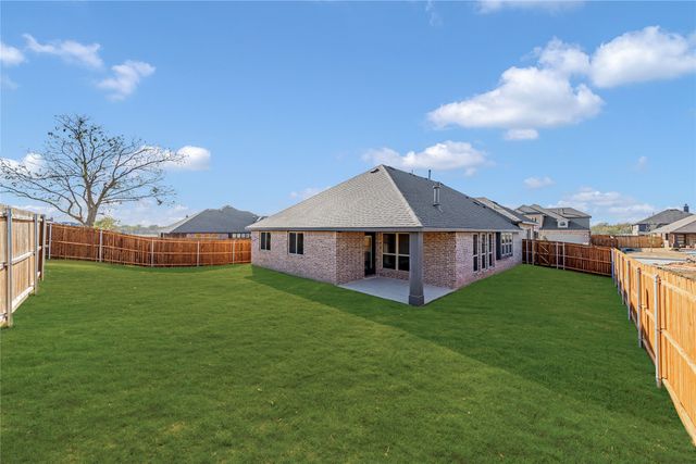 9 Grouse Circle, Sanger, TX 76266