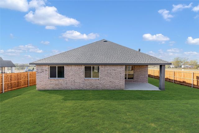 9 Grouse Circle, Sanger, TX 76266