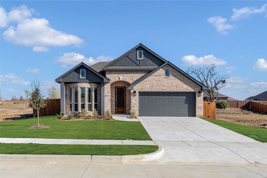 9 Grouse Circle, Sanger, TX 76266