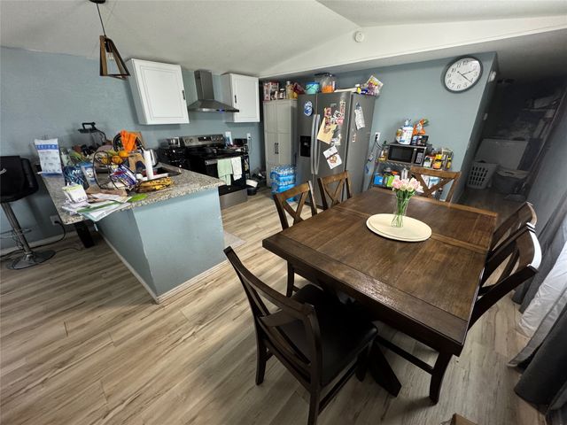 7103 Comanche Trail, Weatherford, TX 76087