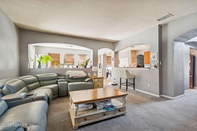 13687 DEVAN LEE Drive N, Jacksonville, FL 32226