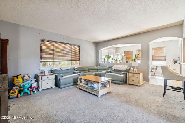 13687 DEVAN LEE Drive N, Jacksonville, FL 32226