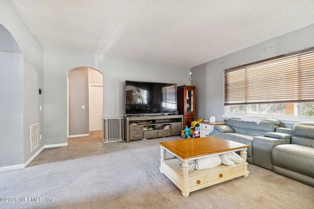 13687 DEVAN LEE Drive N, Jacksonville, FL 32226