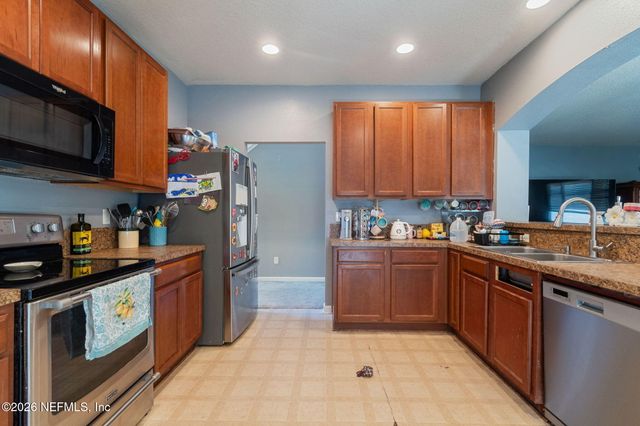 13687 DEVAN LEE Drive N, Jacksonville, FL 32226