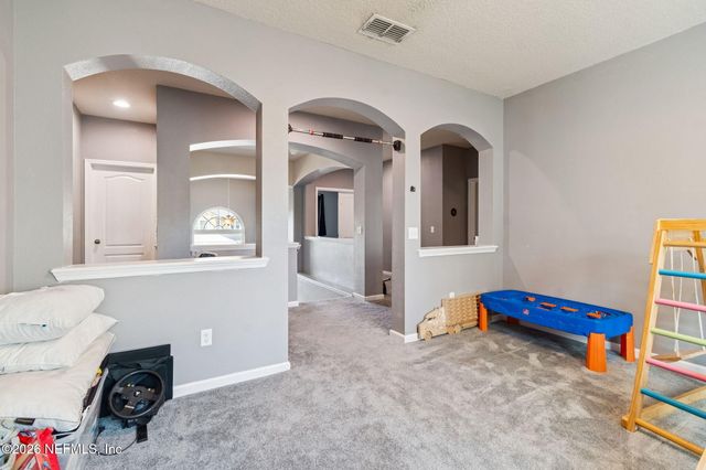 13687 DEVAN LEE Drive N, Jacksonville, FL 32226