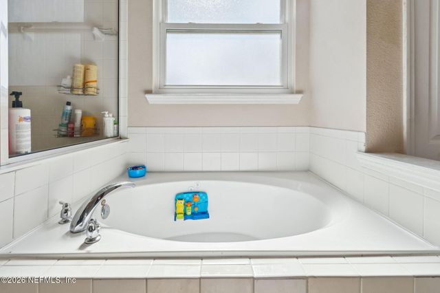 13687 DEVAN LEE Drive N, Jacksonville, FL 32226