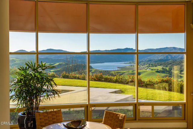 10945 Alto Court, Oak View, CA 93022