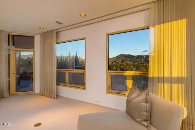 10945 Alto Court, Oak View, CA 93022