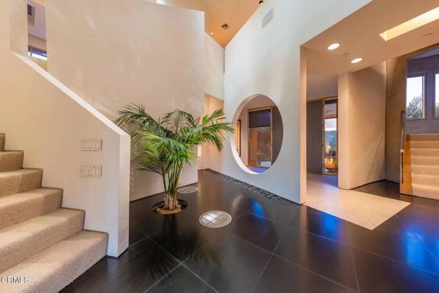 10945 Alto Court, Oak View, CA 93022