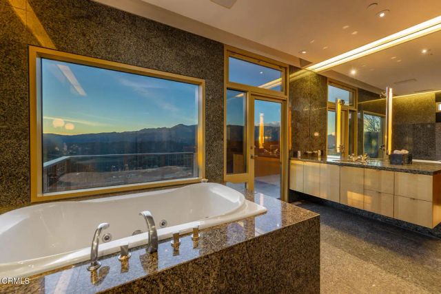 10945 Alto Court, Oak View, CA 93022