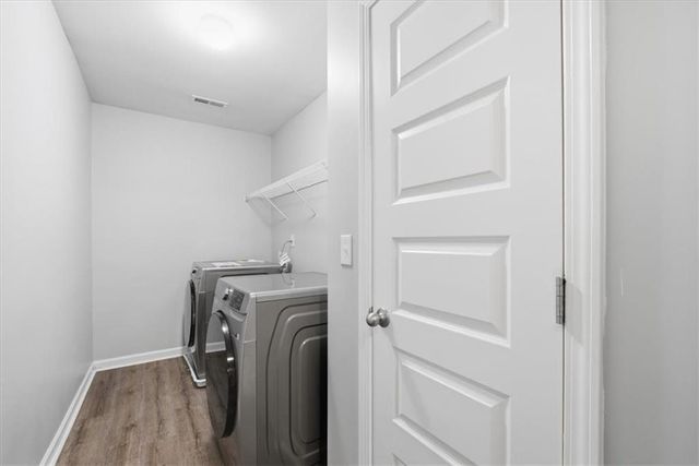 222 Loganview Drive, Loganville, GA 30052