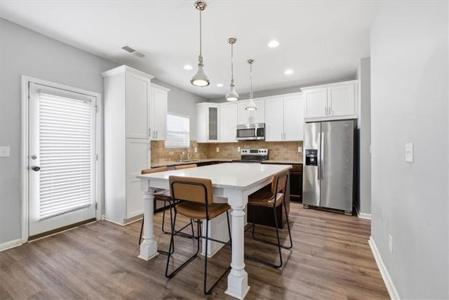 222 Loganview Drive, Loganville, GA 30052