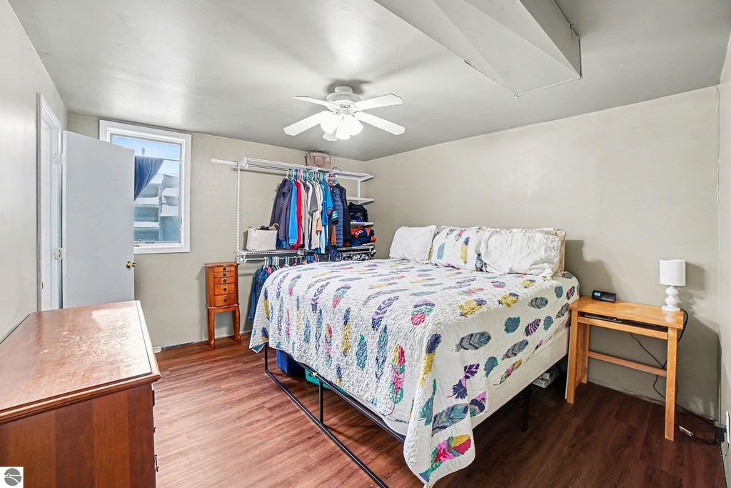 Image 21 of property listing at 5165 Silverberry Drive, Mt Pleasant, MI 48858