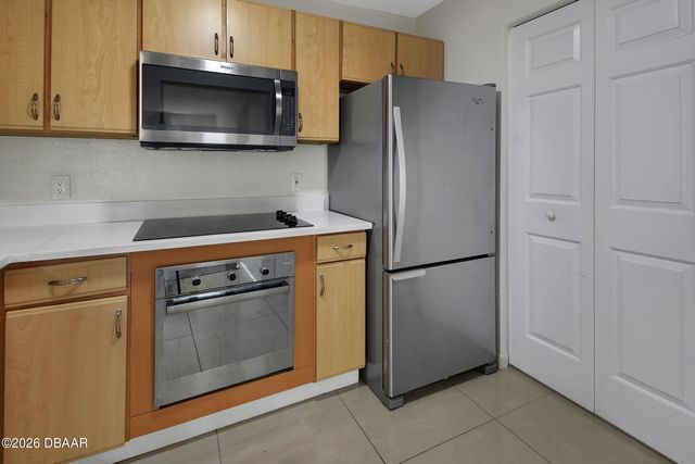940 Village Trl Unit 8-206, Port Orange, FL 32127