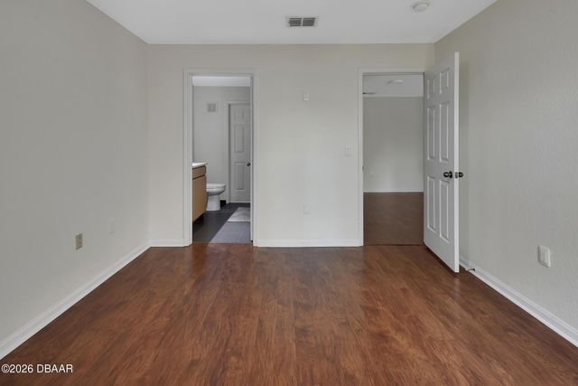 940 Village Trl Unit 8-206, Port Orange, FL 32127