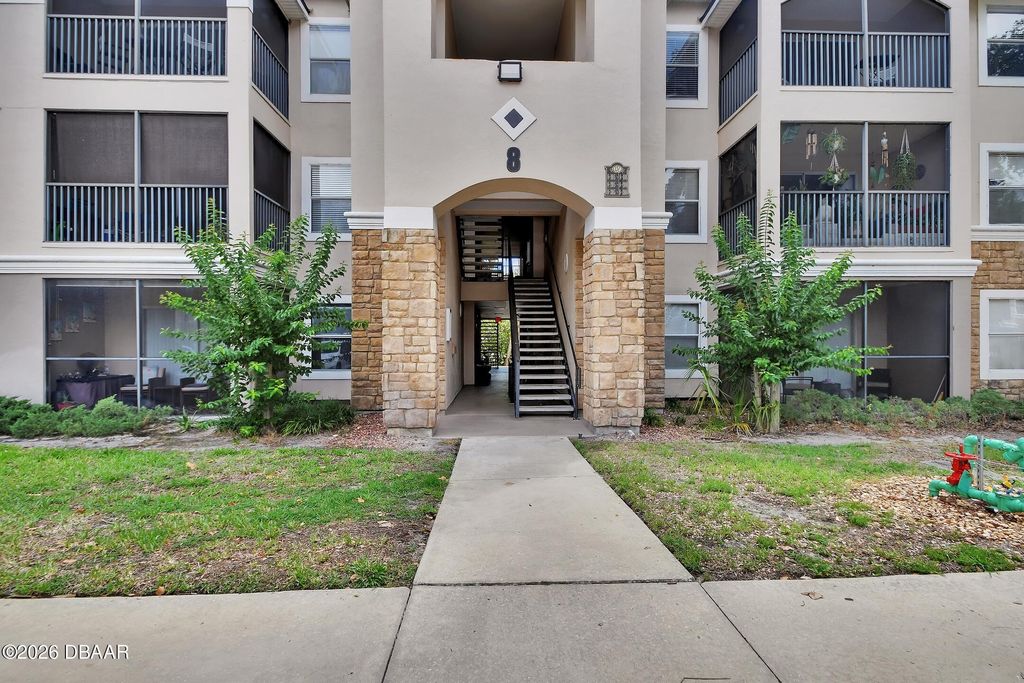 940 Village Trl Unit 8-206, Port Orange, FL 32127