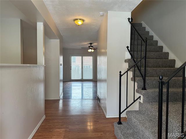 420 Chapel Ridge Drive, Hazelwood, MO 63042