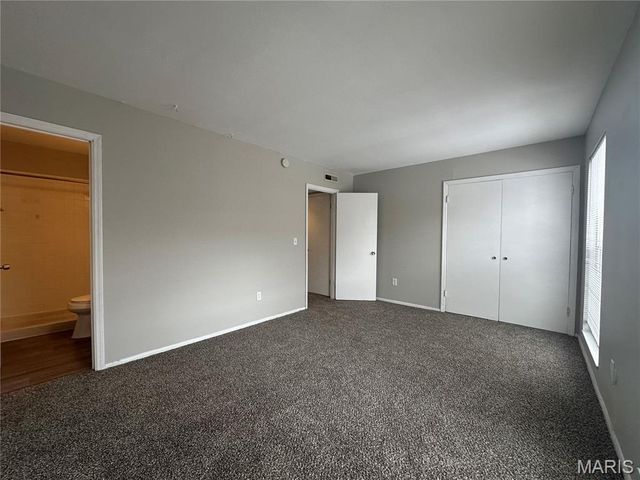 420 Chapel Ridge Drive, Hazelwood, MO 63042