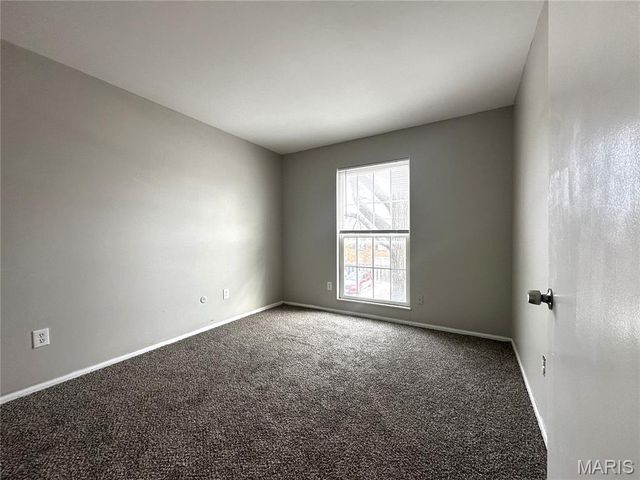 420 Chapel Ridge Drive, Hazelwood, MO 63042