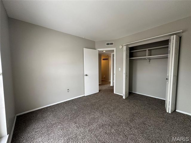 420 Chapel Ridge Drive, Hazelwood, MO 63042