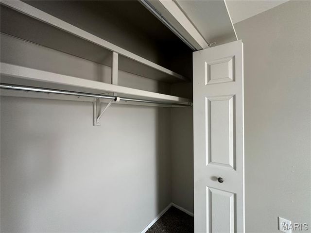 420 Chapel Ridge Drive, Hazelwood, MO 63042