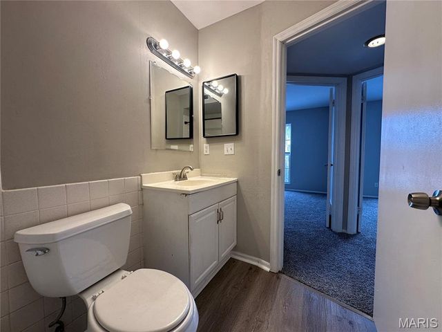 420 Chapel Ridge Drive, Hazelwood, MO 63042