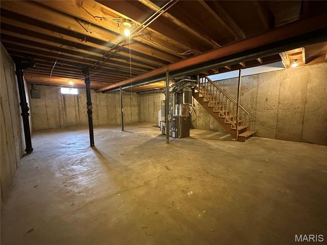 420 Chapel Ridge Drive, Hazelwood, MO 63042