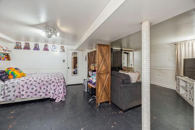 1647 Clinton Avenue, Berwyn, IL 60402