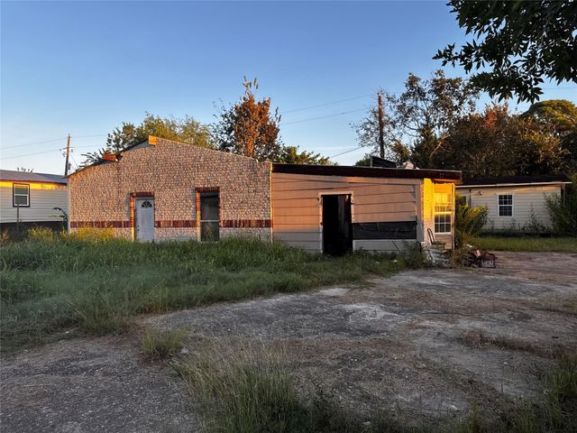2031 Donley Drive, Rosharon, TX 77583