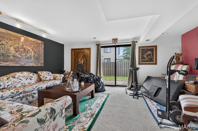 11538 Sandy View Drive, St Louis, MO 63146