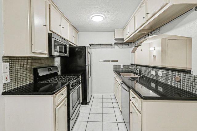 1527 Rutland Street 4, Houston, TX 77008