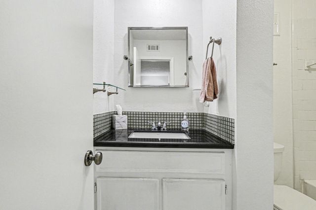 1527 Rutland Street 4, Houston, TX 77008