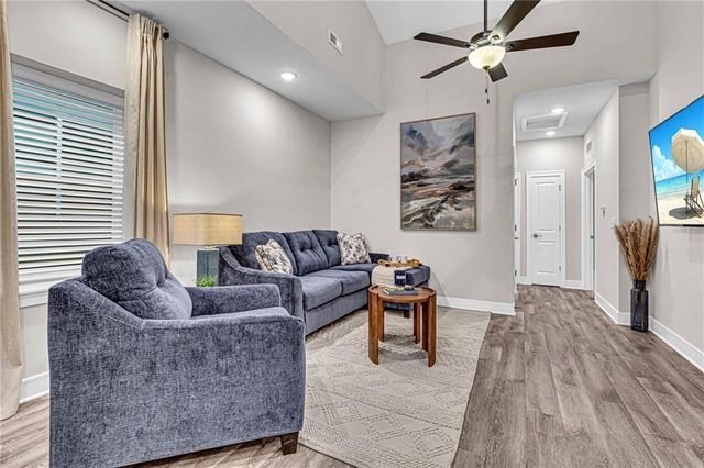 5834 Hunter Court, Raytown, MO 64133