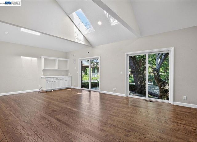 227 Kilkare Rd, Sunol, CA 94586