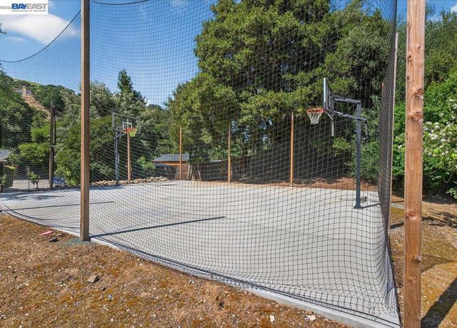 227 Kilkare Rd, Sunol, CA 94586