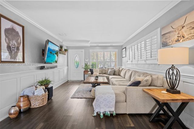 2395 SE 6th St, Pompano Beach, FL 33062