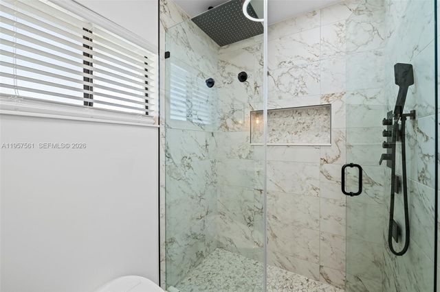 2395 SE 6th St, Pompano Beach, FL 33062