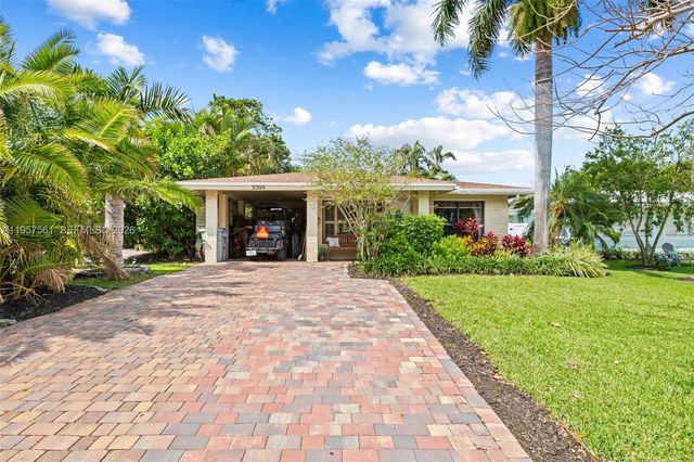 2395 SE 6th St, Pompano Beach, FL 33062