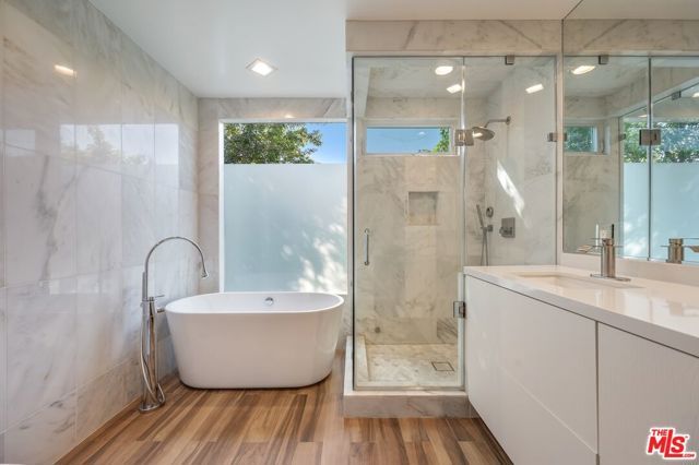 1708 Clear View Drive, Beverly Hills, CA 90210