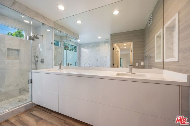 1708 Clear View Drive, Beverly Hills, CA 90210