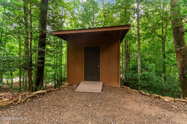 33 Hundred Acre Woods Drive, Murphy, NC 28906