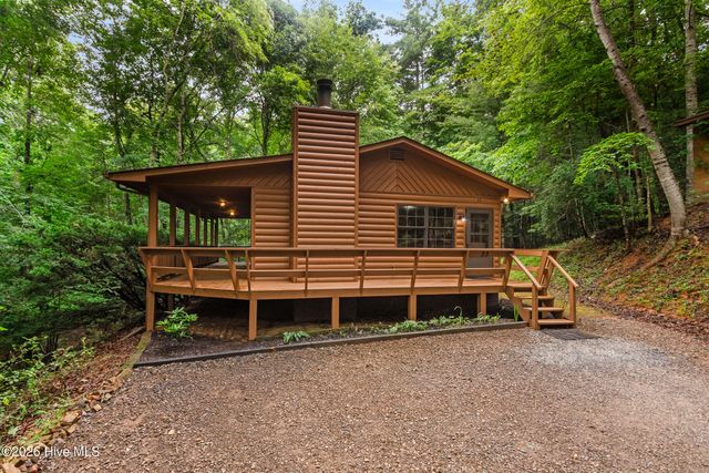 33 Hundred Acre Woods Drive, Murphy, NC 28906