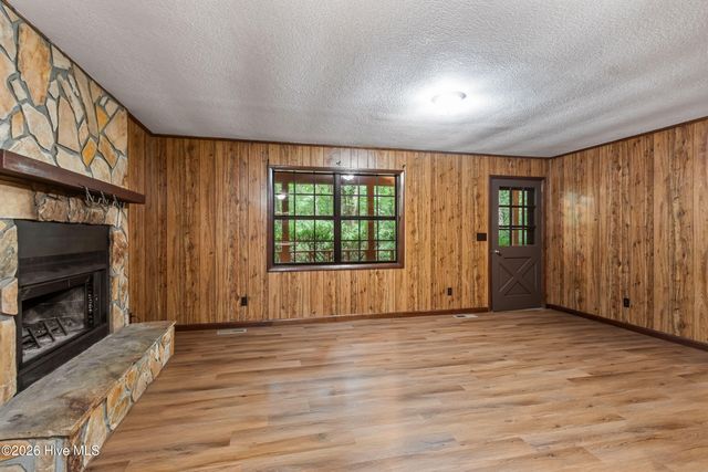 33 Hundred Acre Woods Drive, Murphy, NC 28906