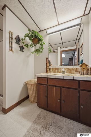 9440 W O Street, Lincoln, NE 68528