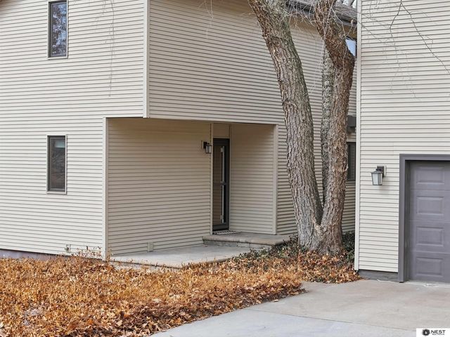 9440 W O Street, Lincoln, NE 68528