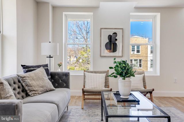 842 MADISON ST NW #B, Washington, DC 20011